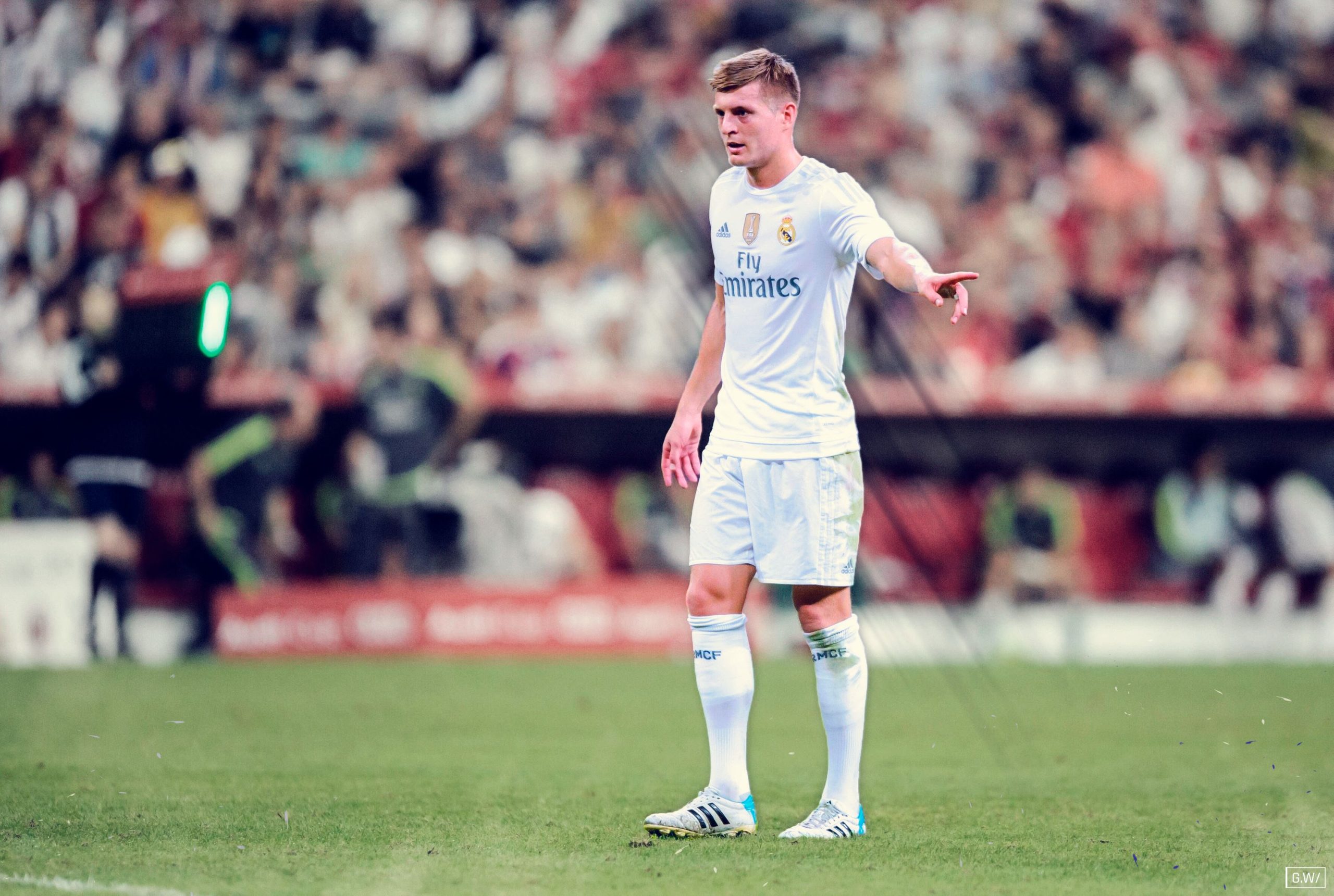  Toni Kroos: The Legacy of a Midfield Maestro